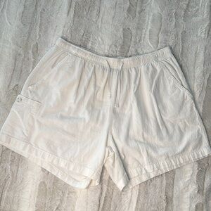 Jane Ashley Women's White Cargo Shorts